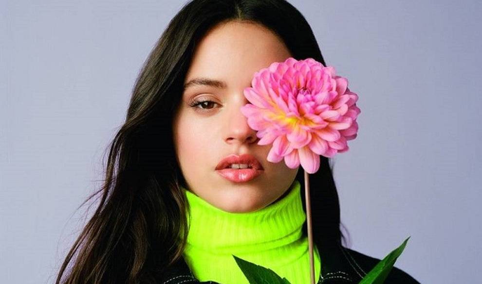 Rosalía creará su propia colección de ropa para Pull&amp;amp;Bear