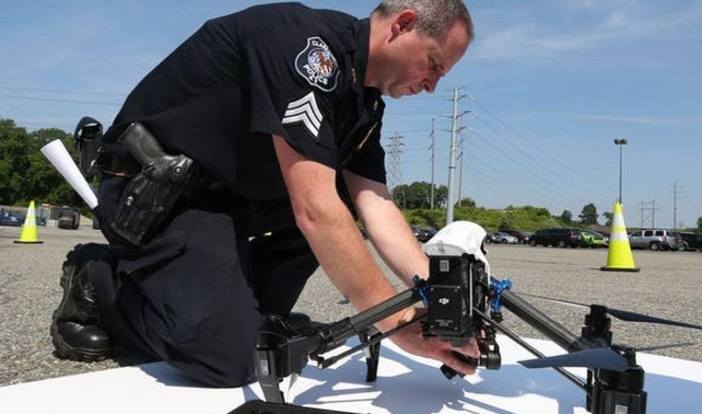 Los drones-policía con inteligencia artificial ya son una realidad en Estados Unidos