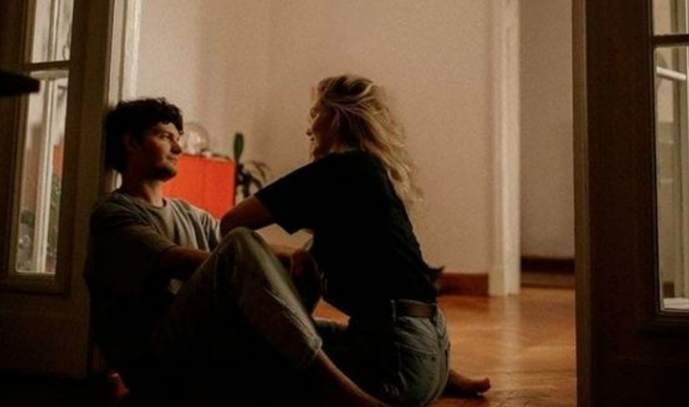 9 señales de que te estás colgando de alguien