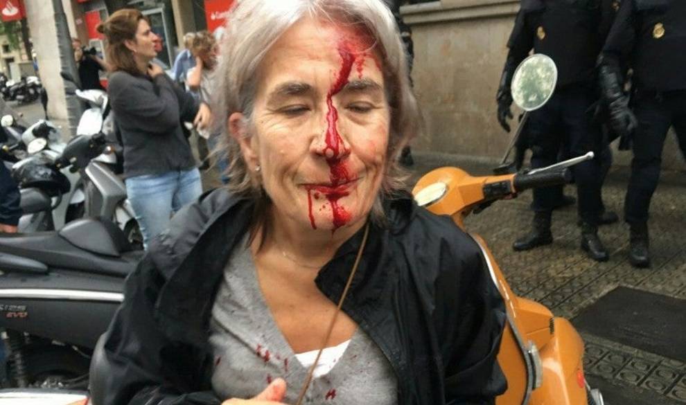 Los vídeos más impactantes que deja el 1-O del referéndum independentista en Cataluña