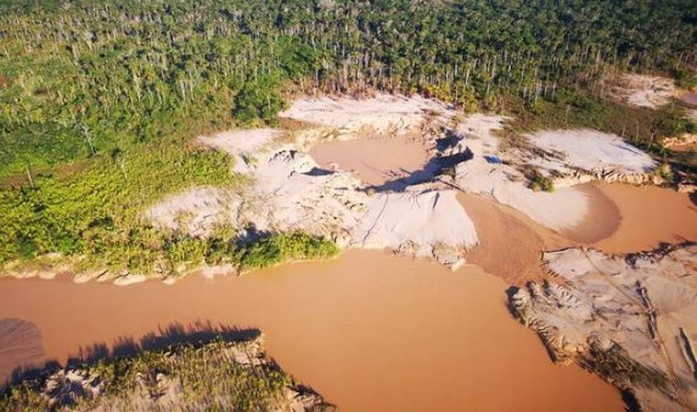 El mercurio ilegal español está matando el Amazonas