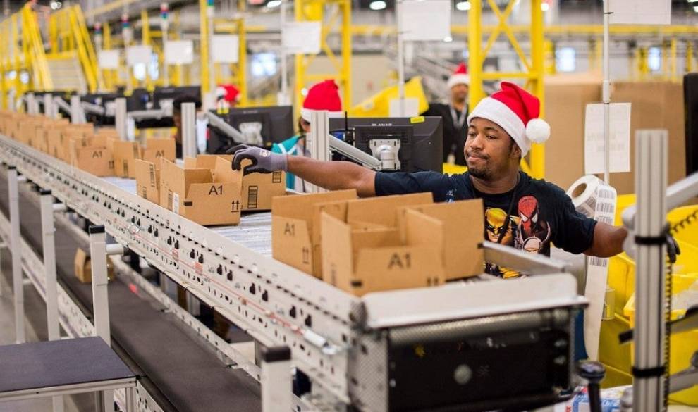 Los trabajadores de Amazon se pondrán en huelga durante el Black Friday y Navidad