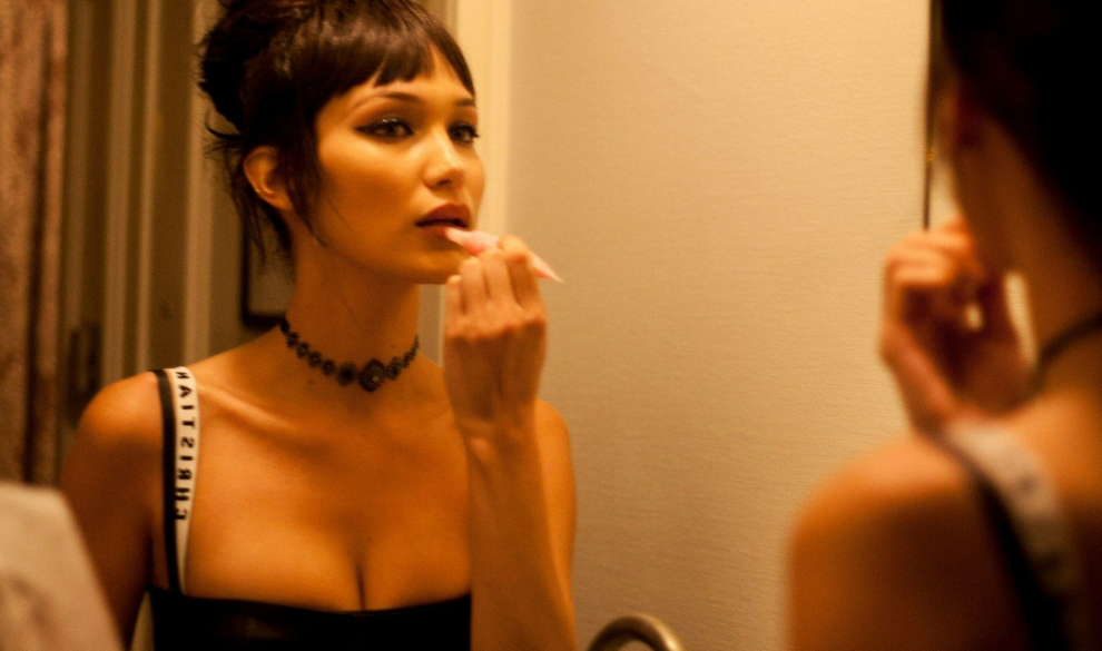 Confirmado: las personas solteras invierten más tiempo en ponerse guapas