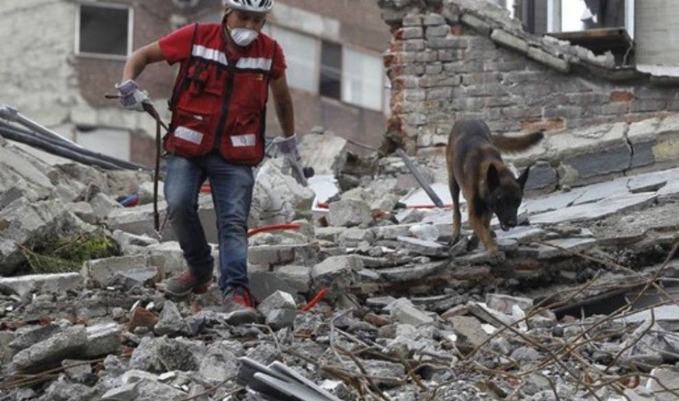 En vilo por el rescate de un español atrapado por el terremoto de México