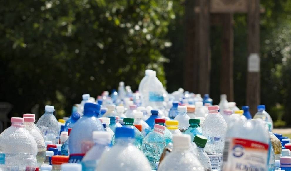 Inglaterra instalará puntos de agua gratuita para reducir las botellas de plástico