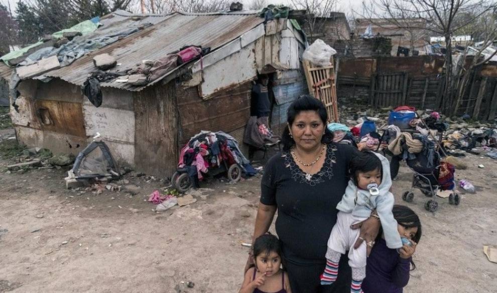 El Papel Que Decide Si Eres O No Persona