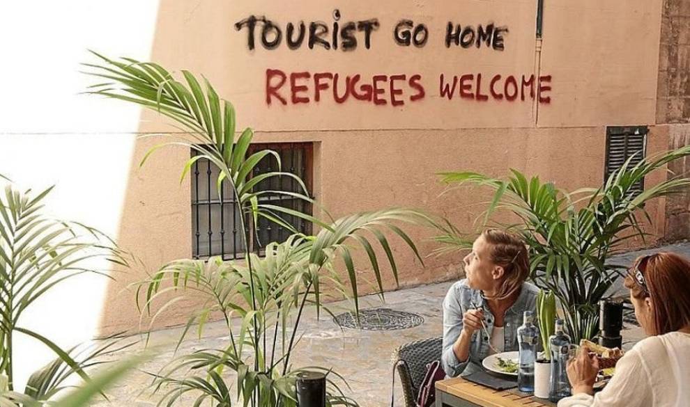Barcelona es la ciudad que prefiere migrantes antes que turistas