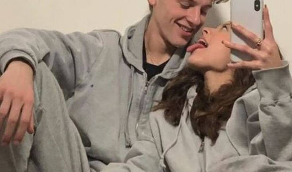 Este es el motivo por el que hablas con tu pareja como si fueras un bebé