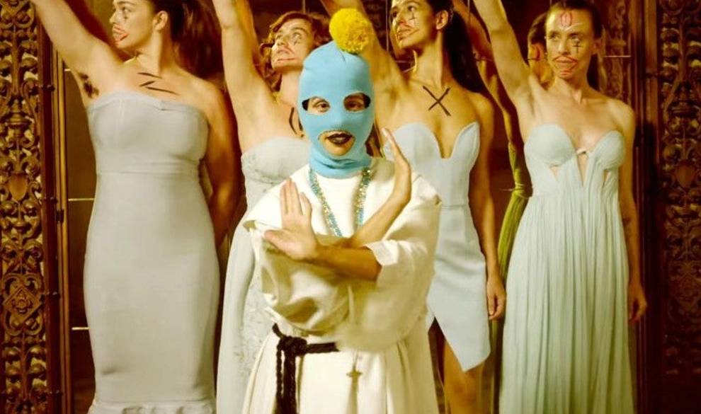 Las Pussy Riot Están De Vuelta Para Concienciar A Trump Del Peso De Tu Vagina