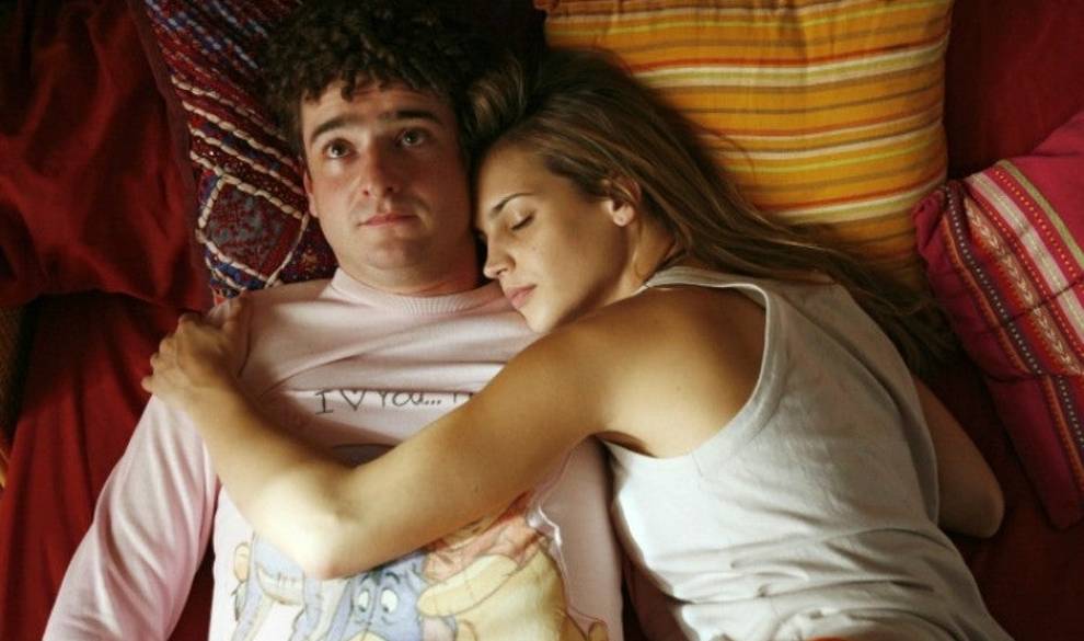 Señales De Que Ese Amigo Que Tienes Quiere Salir YA De La 'Friendzone'