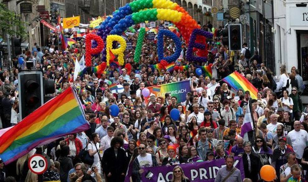 Escocia será el primer país en dar clases de historia e inclusión LGTBIQ+
