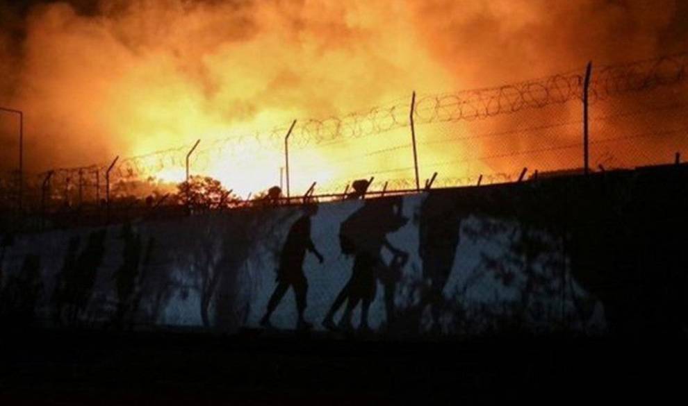 Un incendio ha dejado a 13.000 refugiados sin techo pero parece que a nadie le importa