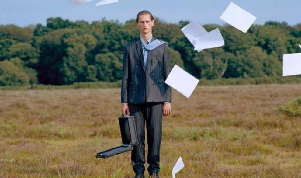 Los beneficios psicológicos de hacer una renuncia silenciosa en tu trabajo