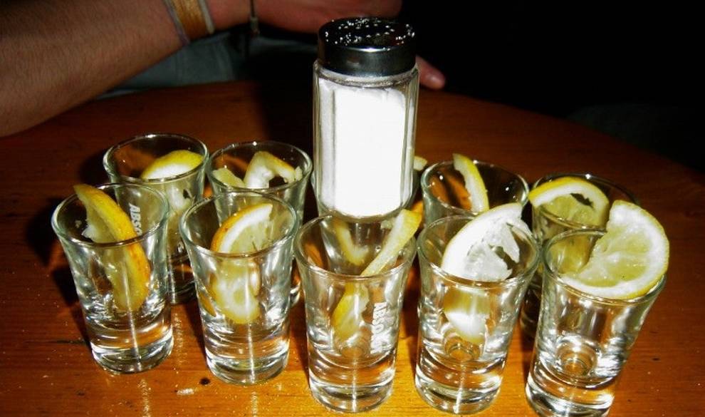 El 'Síndrome del corazón en vacaciones', la enfermedad de los que beben mucho en verano