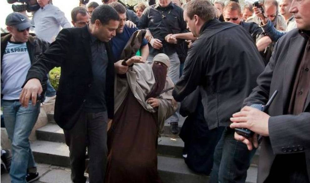 El Texto Viral Que Explica Por Qué Se Debería Prohibir Los Trajes En Lugar Del Burka