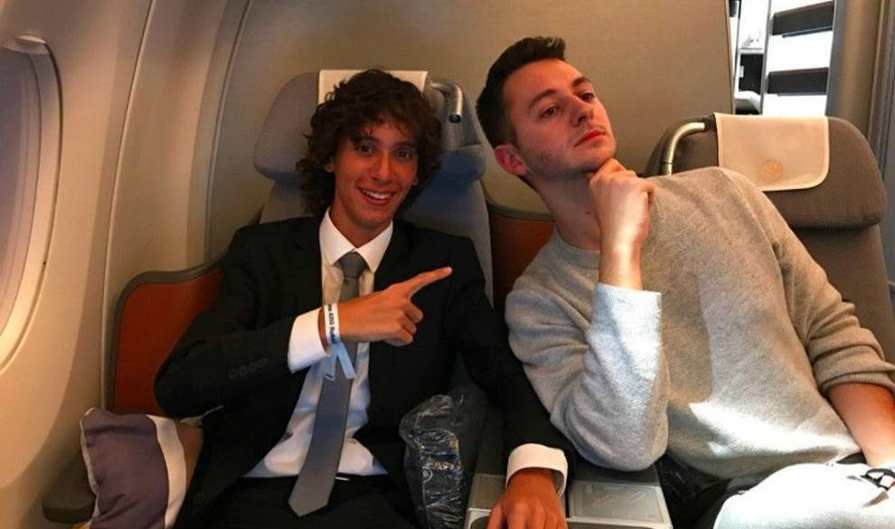 El joven de 19 años que ha conseguido ganarse la vida volando en primera clase