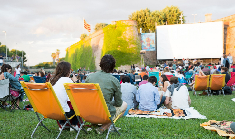 Los mejores cines al aire libre que puedes disfrutar este verano