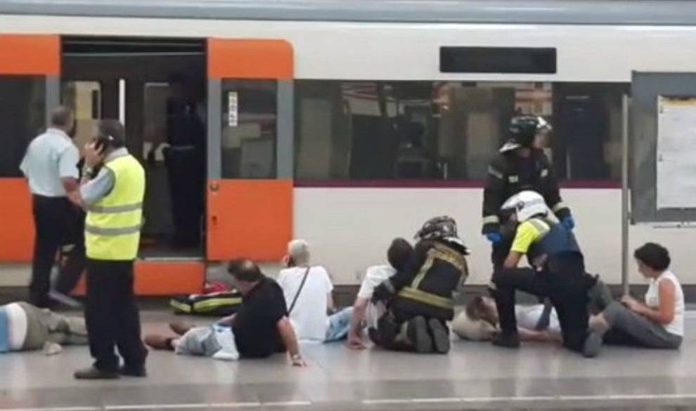 Varios heridos en un accidente de tren en Barcelona