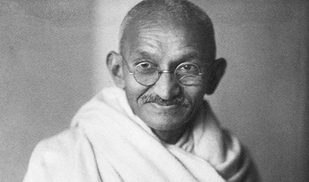 Maltratador, racista y pederasta: el motivo por el que Gandhi nunca ganó el Nobel