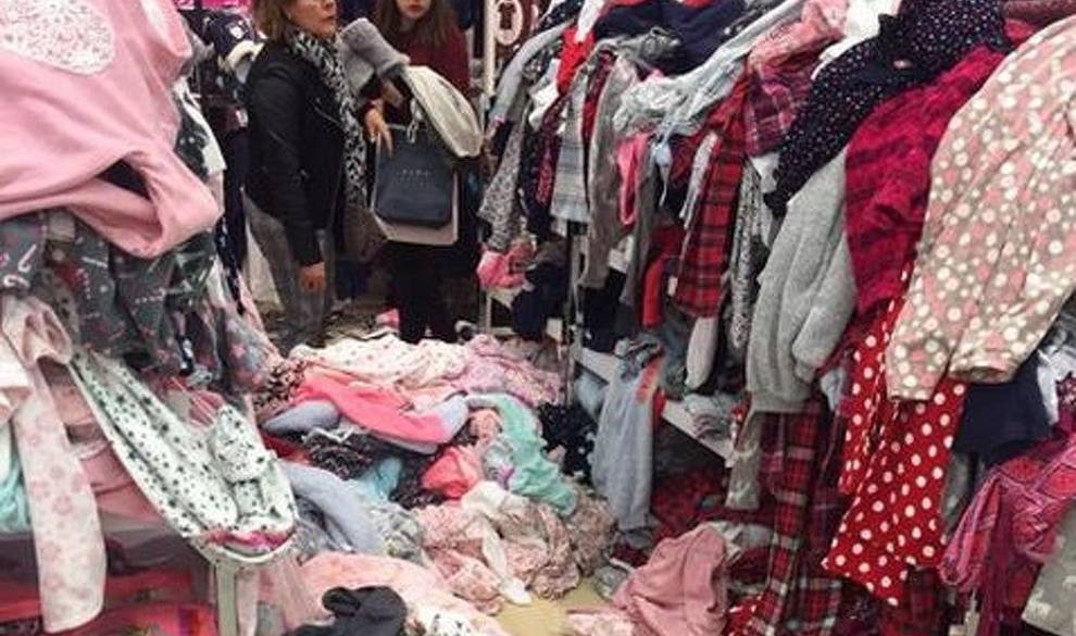 Mierda en el probador y otras historias de terror contadas por dependientes de tiendas de ropa