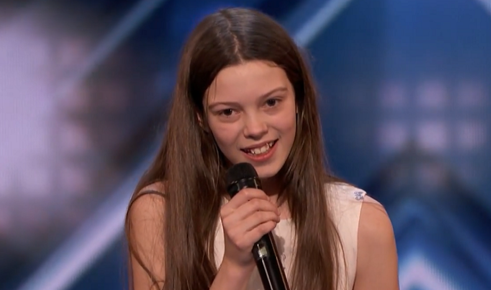 Esta niña está maravillando al mundo con su actuación en America's Got Talent