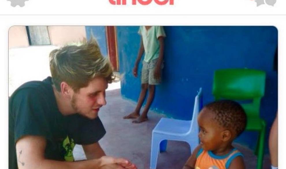 El Tumblr que denuncia el uso de fotos humanitarias para ligar en Tinder