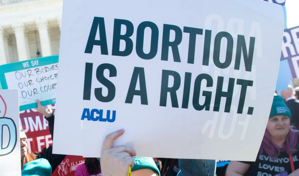 Google indicará que clínicas realizan abortos en Estados Unidos