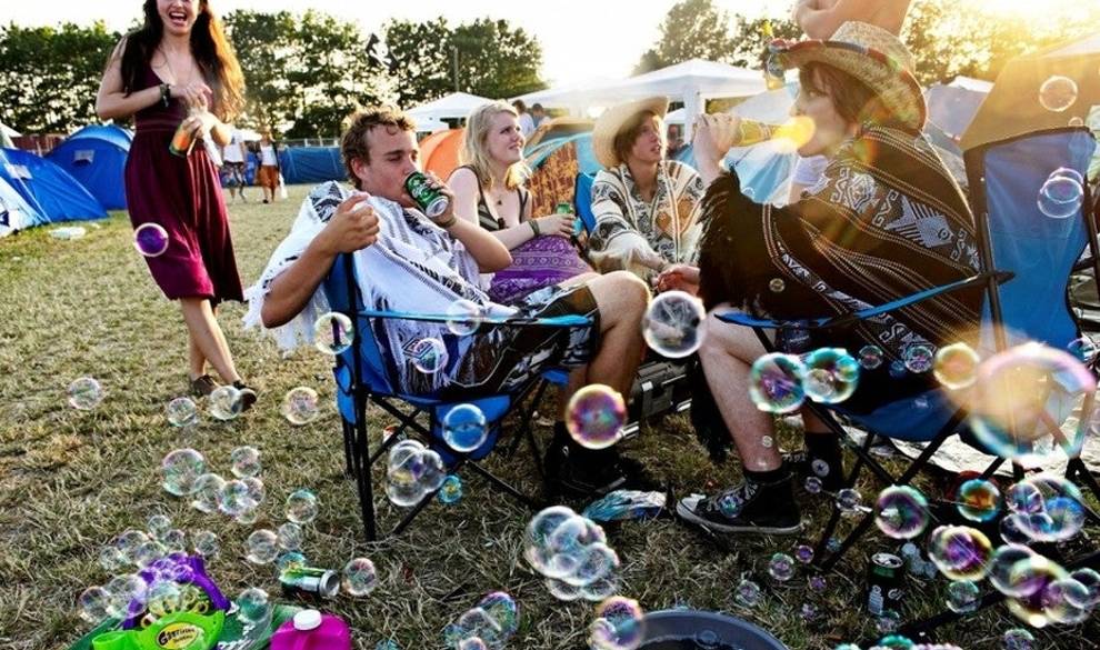 Guía Para Mileniales: Cómo Sobrevivir A Un Festival