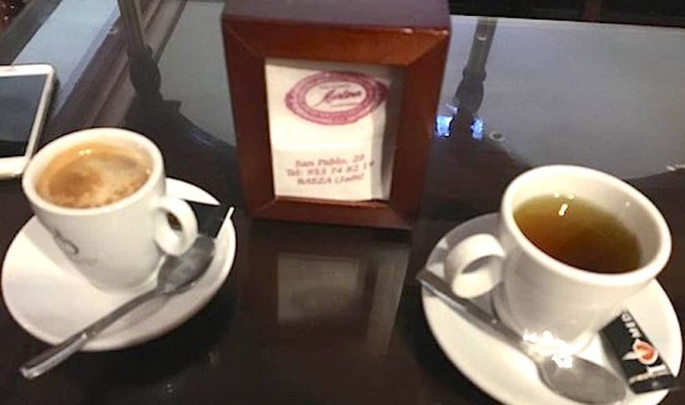 El efecto en tu salud del cacao, café y vino tinto que nadie esperaba