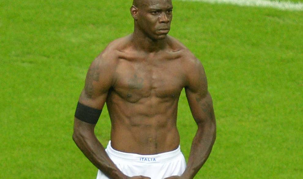 La Escuela De Mario Balotelli: Todo Lo Que Podemos Aprender De Sus Locuras