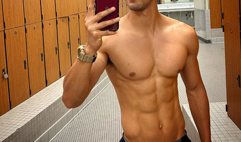 Por qué deberías dejar de enviar fotos de ti sin camiseta