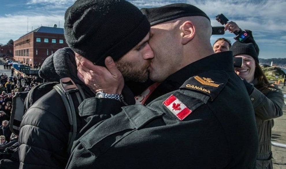 La Difícil Marcha De Los Homosexuales Hacia Un Ejército Más Tolerante