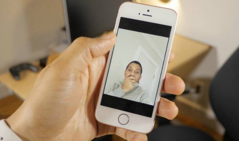 Las apps de tu iPhone podrían estar haciendo fotos sin que te des cuenta