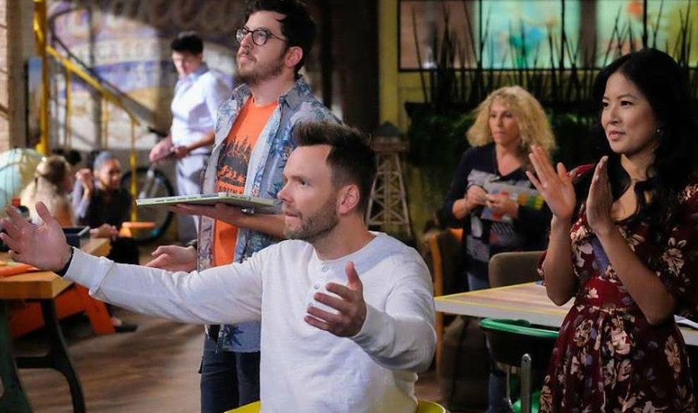 'The Great Indoors', La Serie Que Se Ríe A Gusto De Las Miserias De Nuestra Generación
