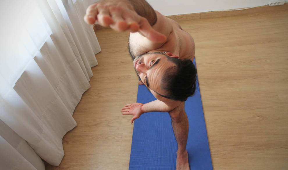 $!Así fue (y así acabó) mi primera clase de yoga desnudo