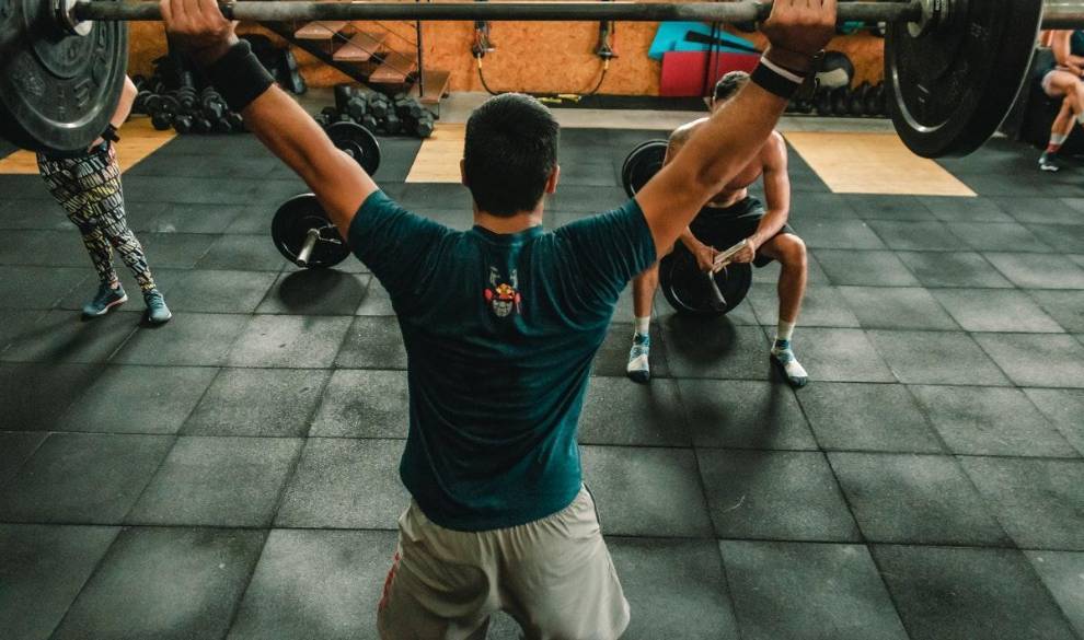 Esta es la razón por la que debes incluir el crossfit en tu vida