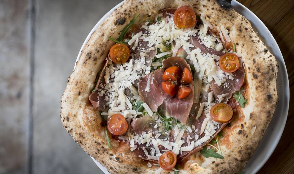 La mejor pizza napolitana y romana de Barcelona: ¿cómo diferenciarlas?