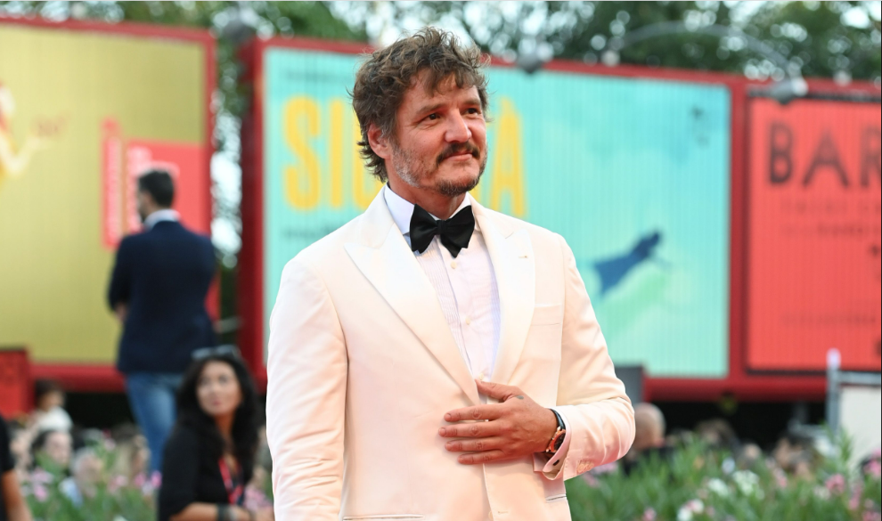 Misterio resuelto: esta es la razón por la que Pedro Pascal siempre se toca el pecho