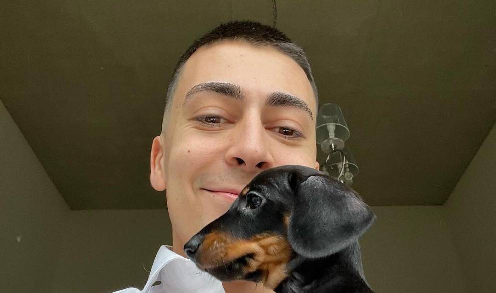 La iniciativa de Nil Ojeda para que adoptes un perro a través de su web